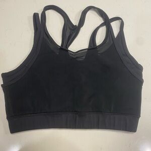 Seamless Black Sports Bra